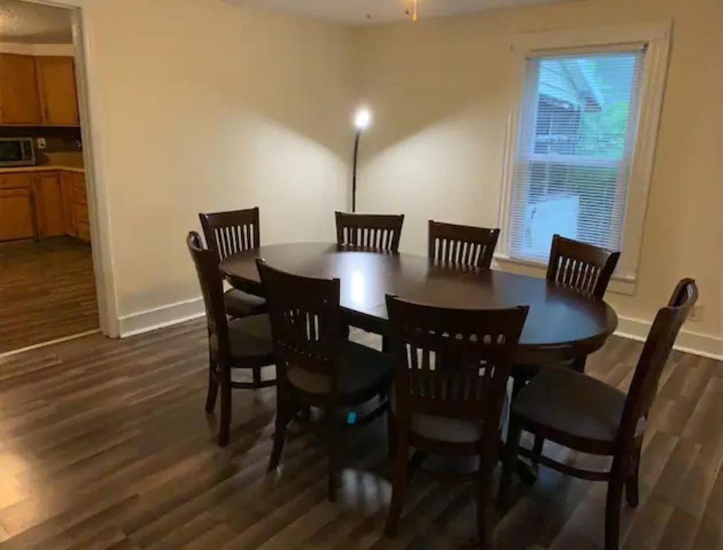 The Dragon'S Den Downstairs Room 1 Tazewell Exterior foto